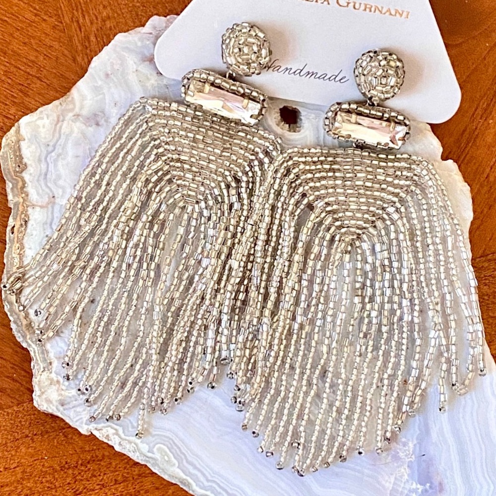 πΊπNWTππΊ Anthropologie Deepa Silver Beaded Fringe Chandeliers - Picture 9 of 16